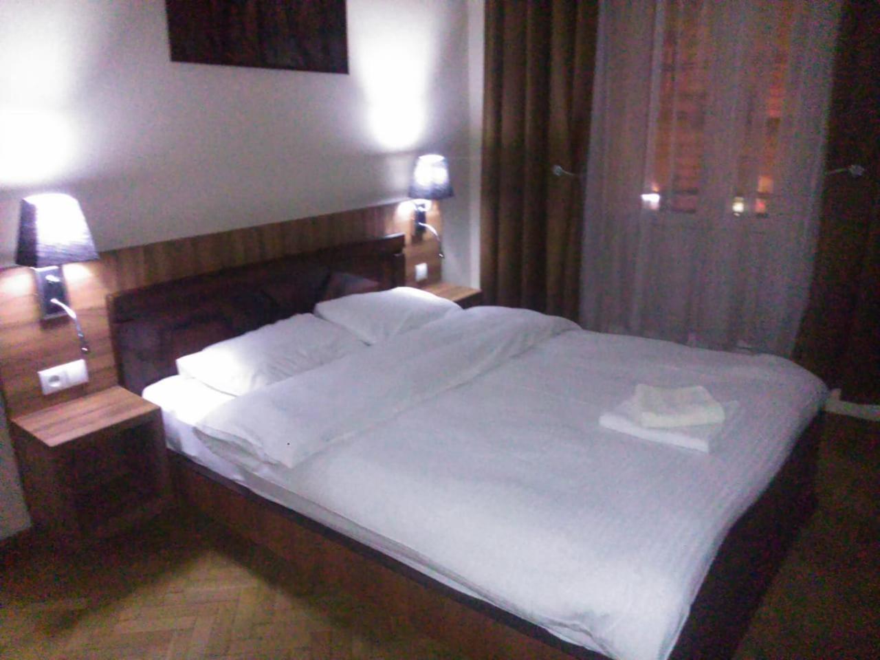 Hotel Nice Tbilisi Eksteriør billede